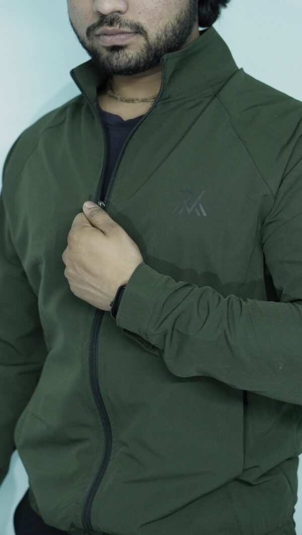 MEN OLIVE GREEN DRY TRAINING JACKETS