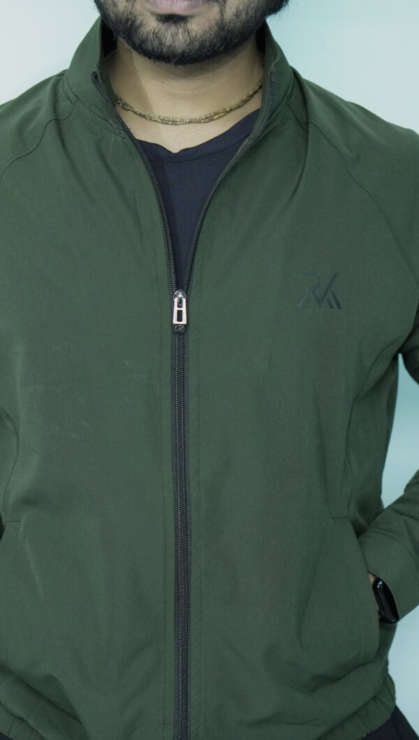 MEN OLIVE GREEN DRY TRAINING JACKETS